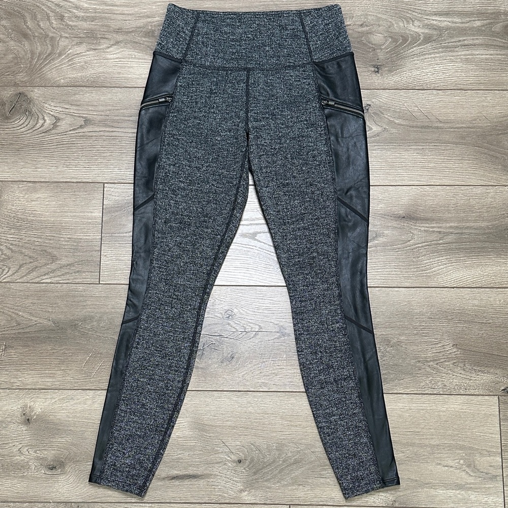 Athleta Herringbone Luxe Metro Drifter‎ Mid Rise Leggings Black Gray Size Small